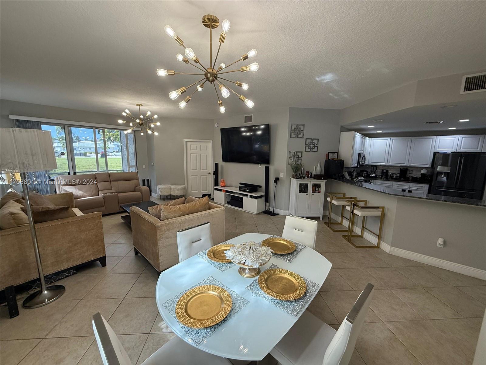 PINES OF BOCA BARWOOD CON - Residential