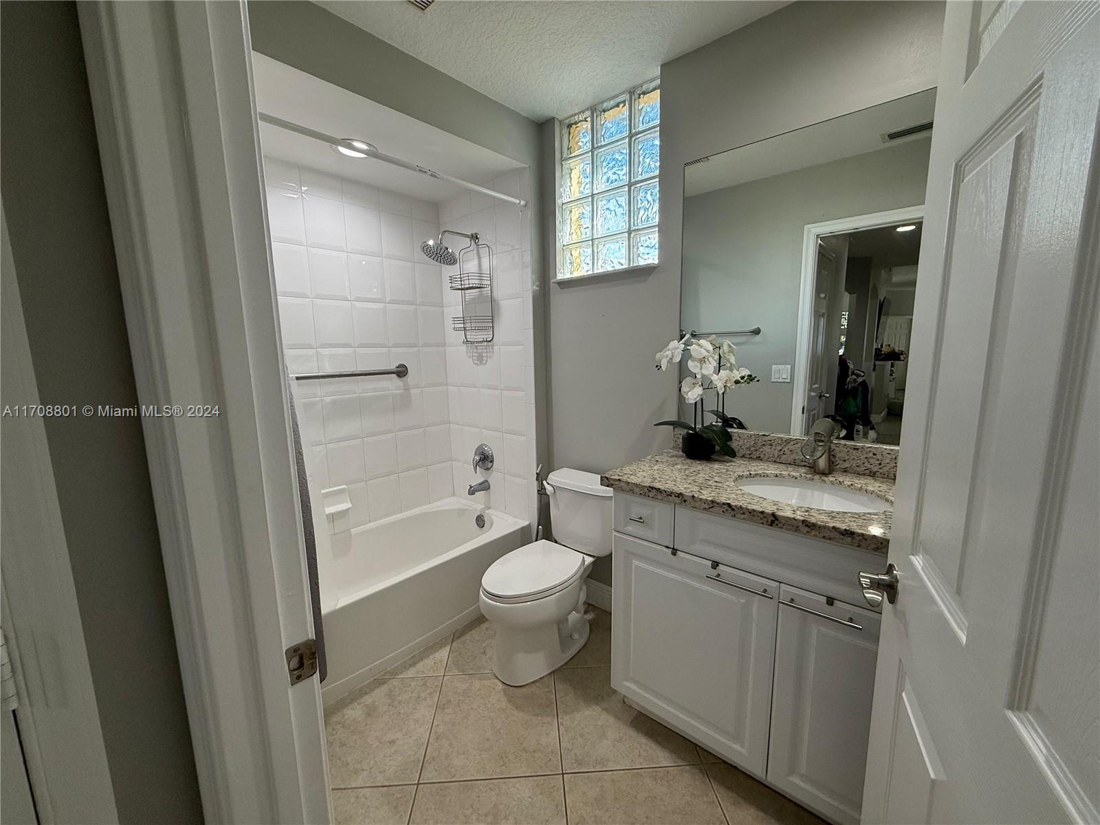 PINES OF BOCA BARWOOD CON - Residential