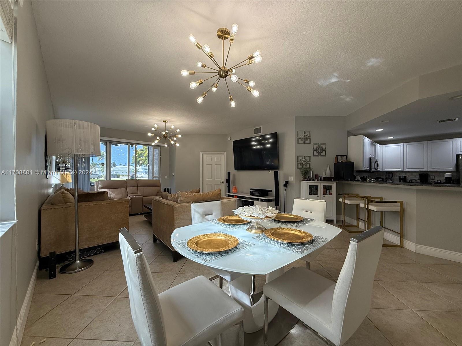 PINES OF BOCA BARWOOD CON - Residential