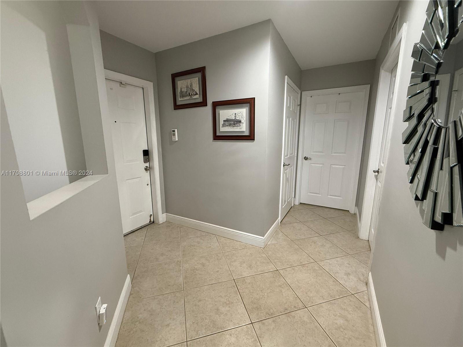 PINES OF BOCA BARWOOD CON - Residential