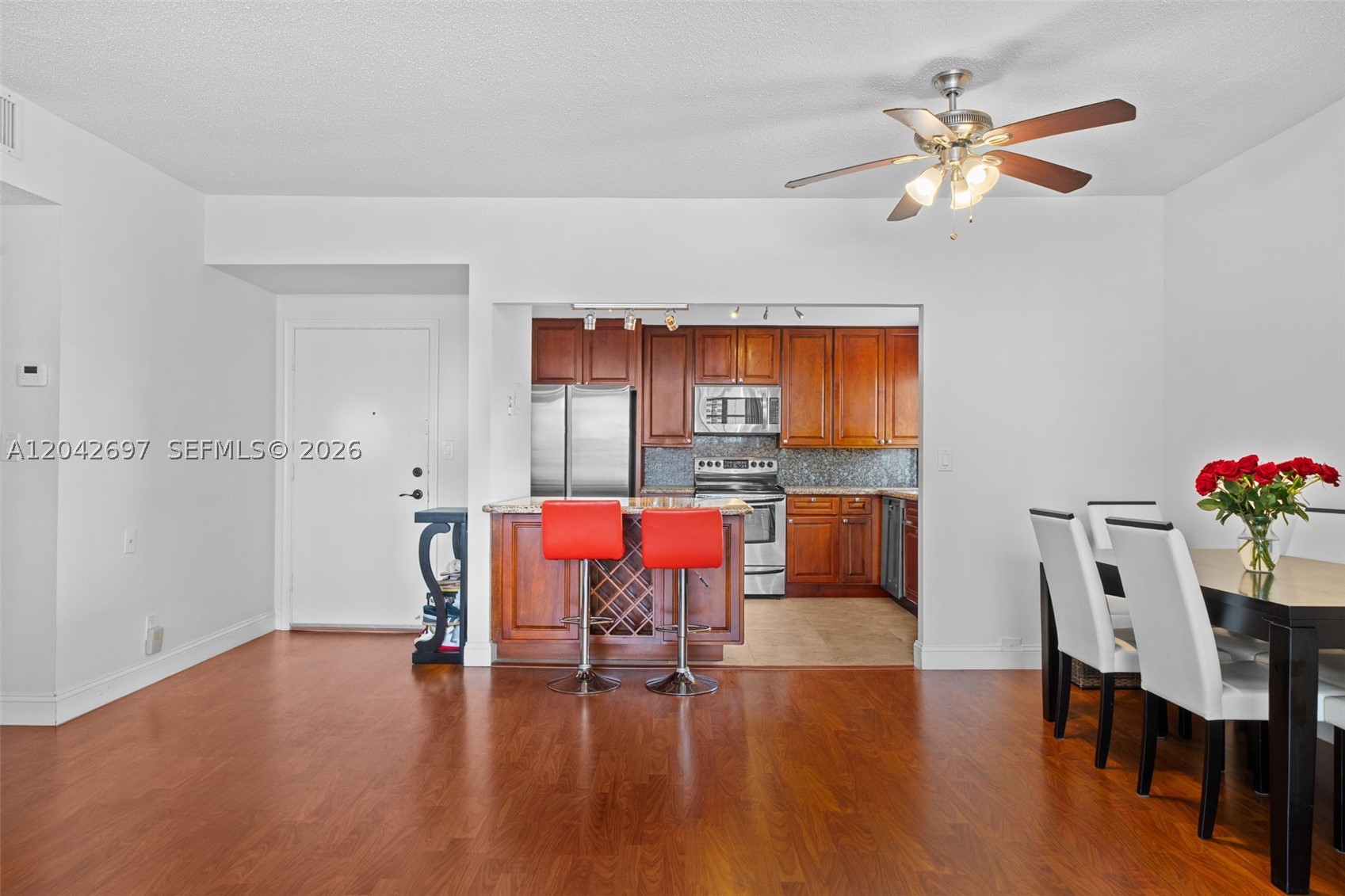 1817 S Ocean Dr PH28