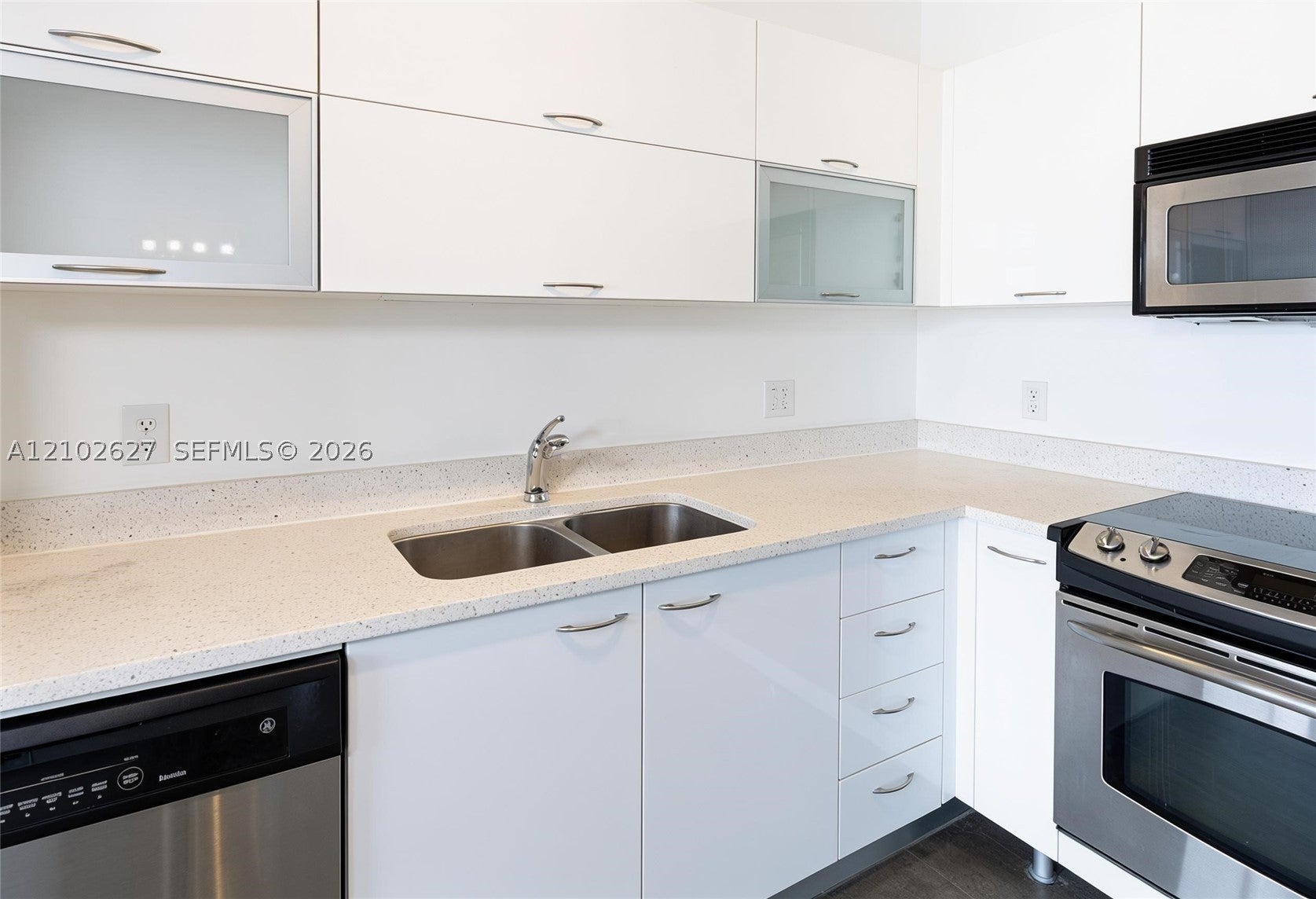 133 NE 2nd Ave 2109