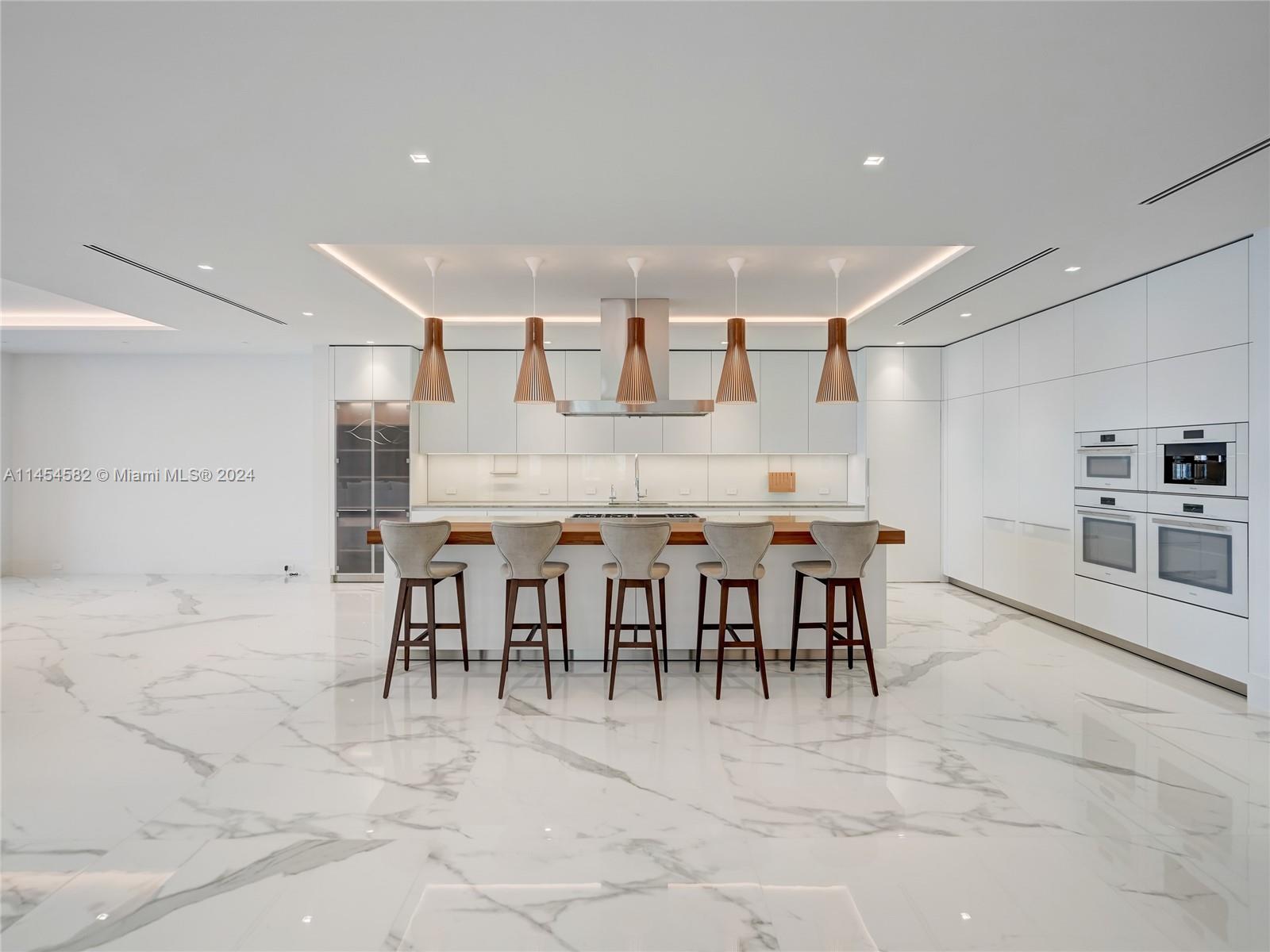 LAS OLAS BY THE SEA EXT - Residential