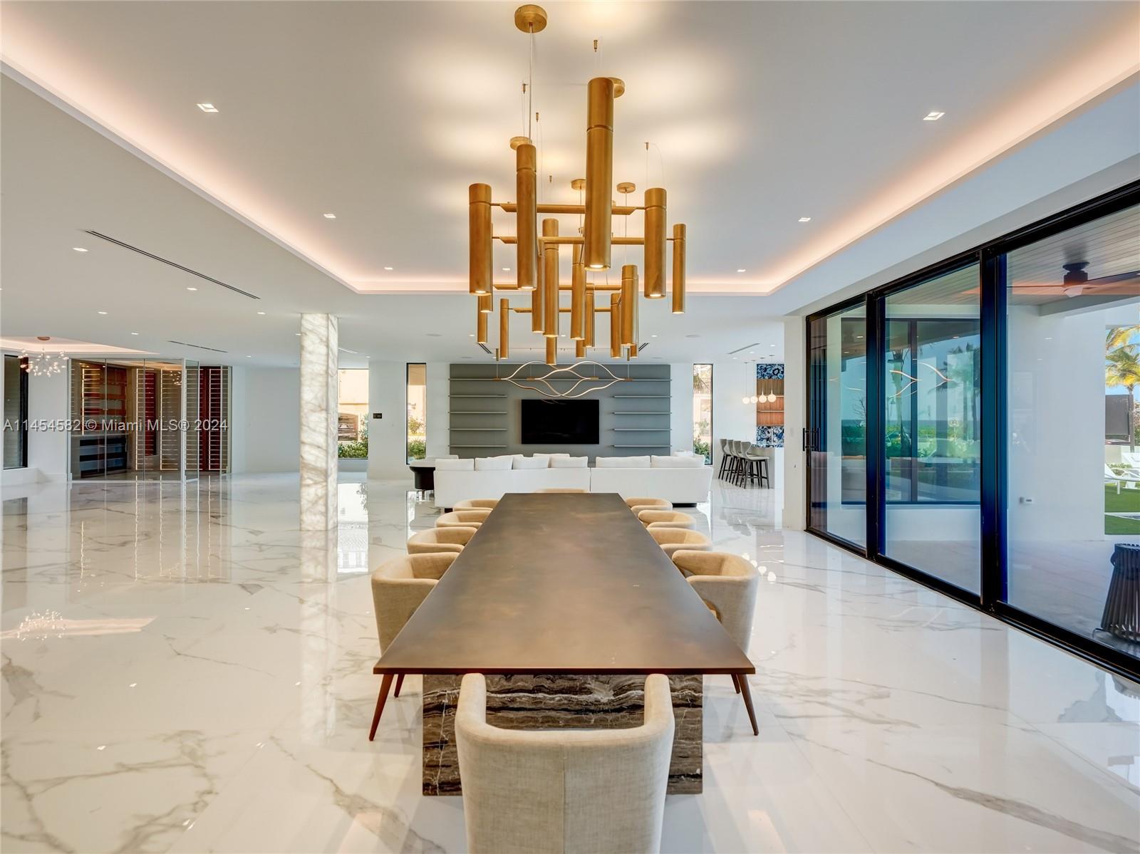 LAS OLAS BY THE SEA EXT - Residential