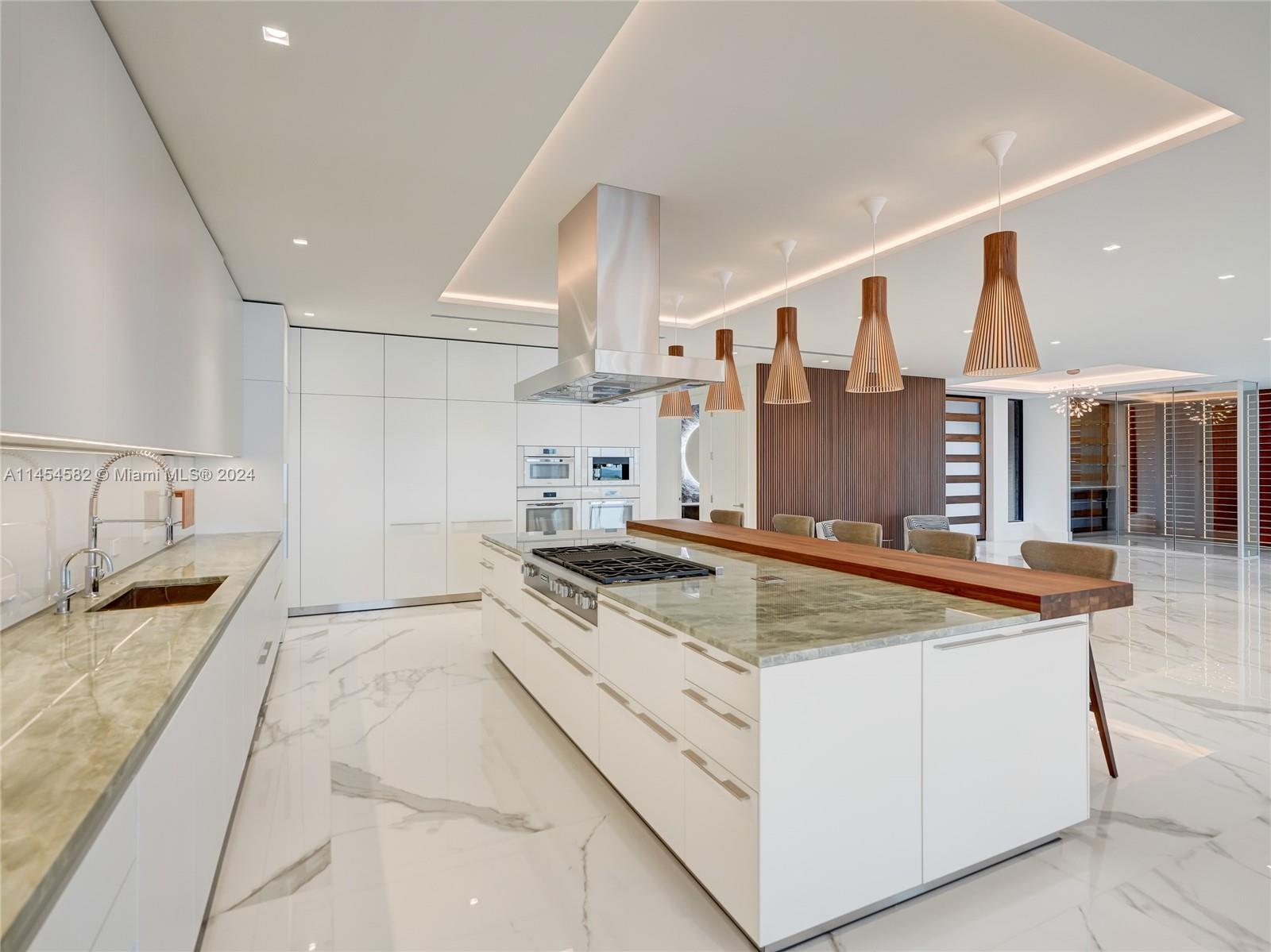 LAS OLAS BY THE SEA EXT - Residential