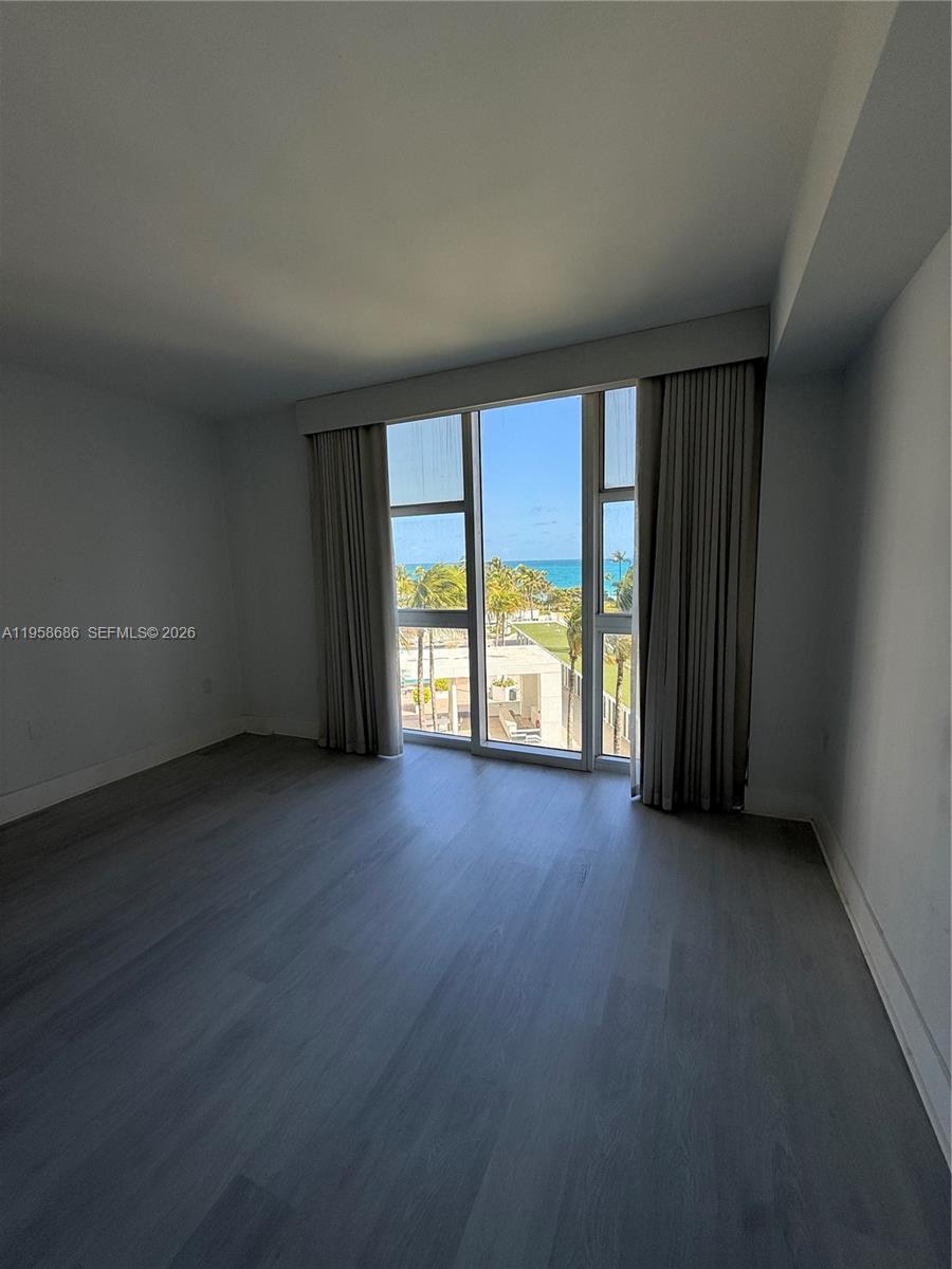 HARBOUR HOUSE - Residential Lease