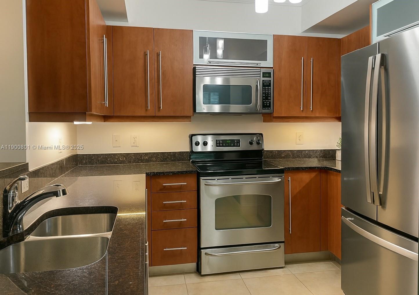 TOSCANO CONDO - Residential