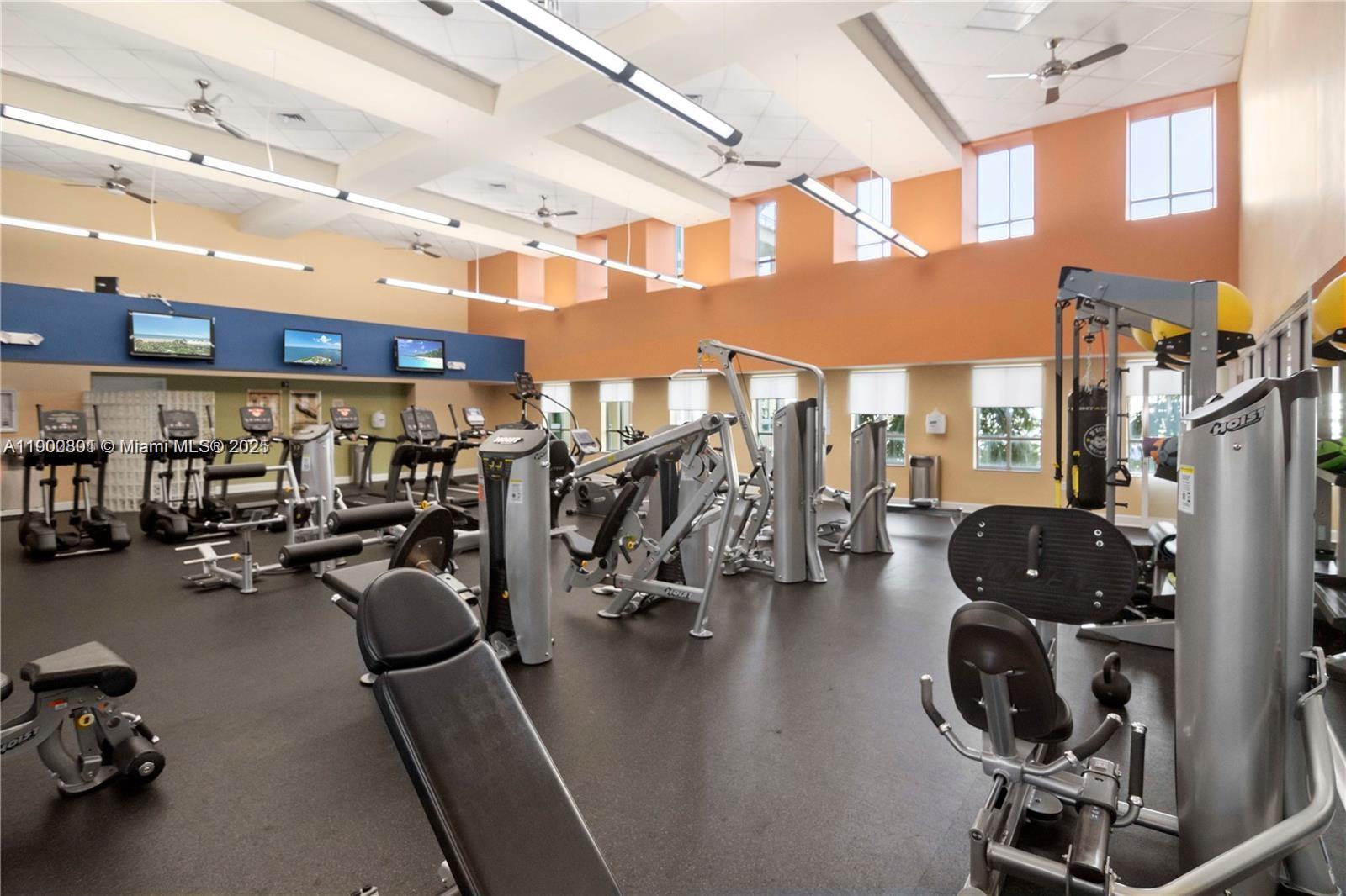 TOSCANO CONDO - Residential
