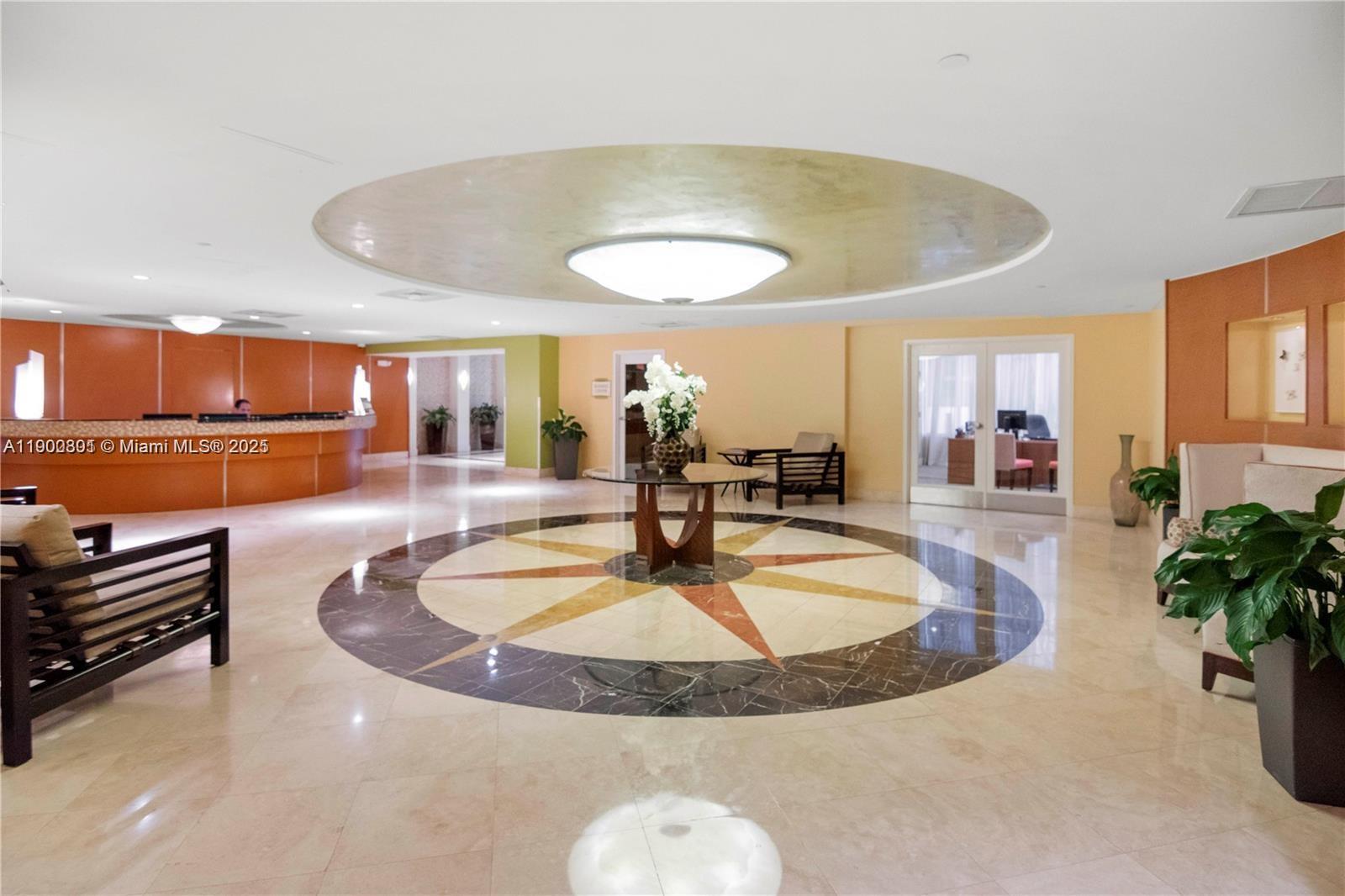 TOSCANO CONDO - Residential