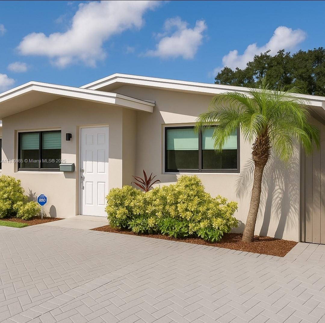 Rental Property at 2860 Sw 32nd Ave 2, Miami, Broward County, Florida - Bedrooms: 1 
Bathrooms: 1  - $2,500 MO.
