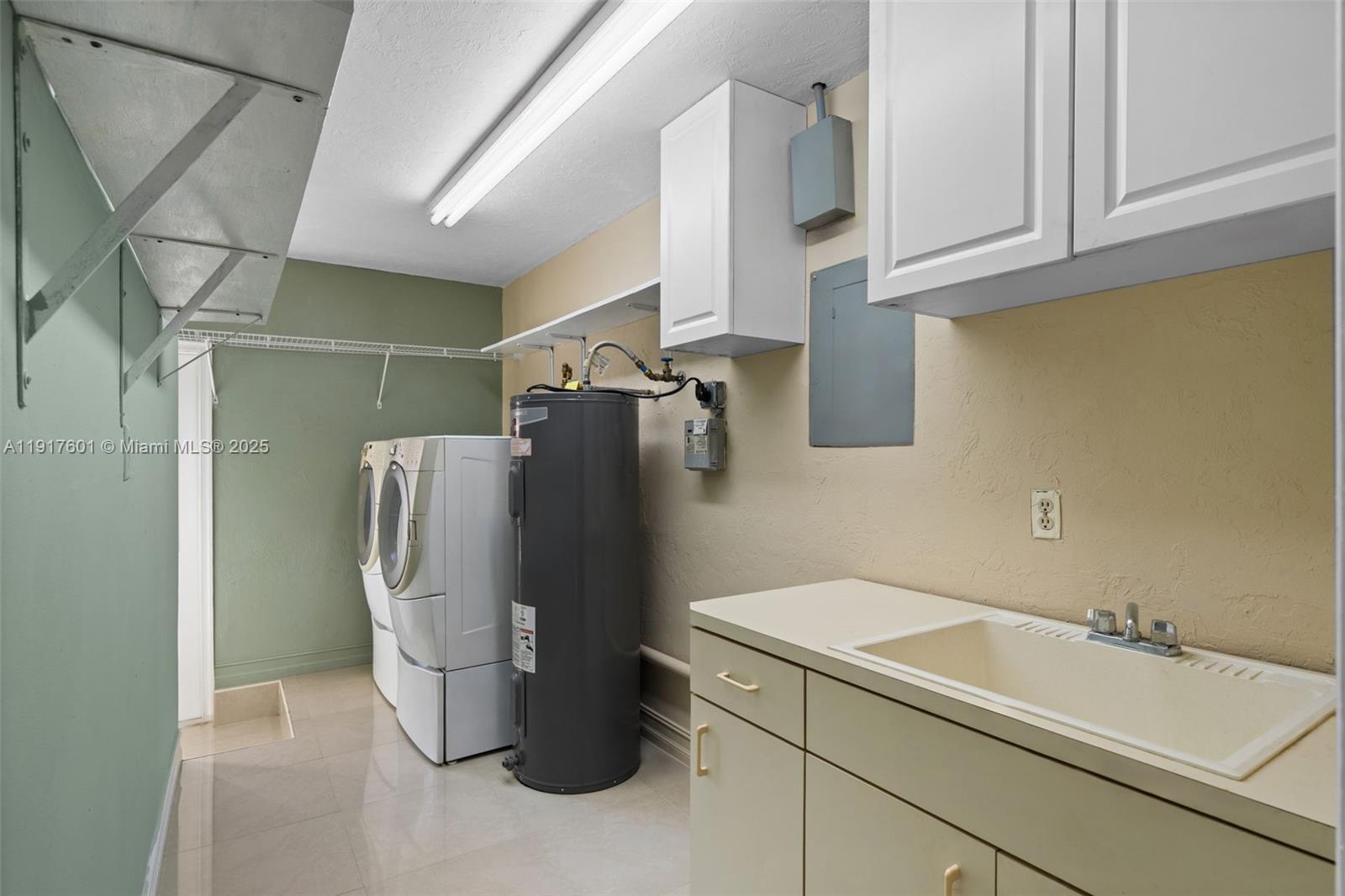 SELIGMAN-ARNEL ESTATES - Residential