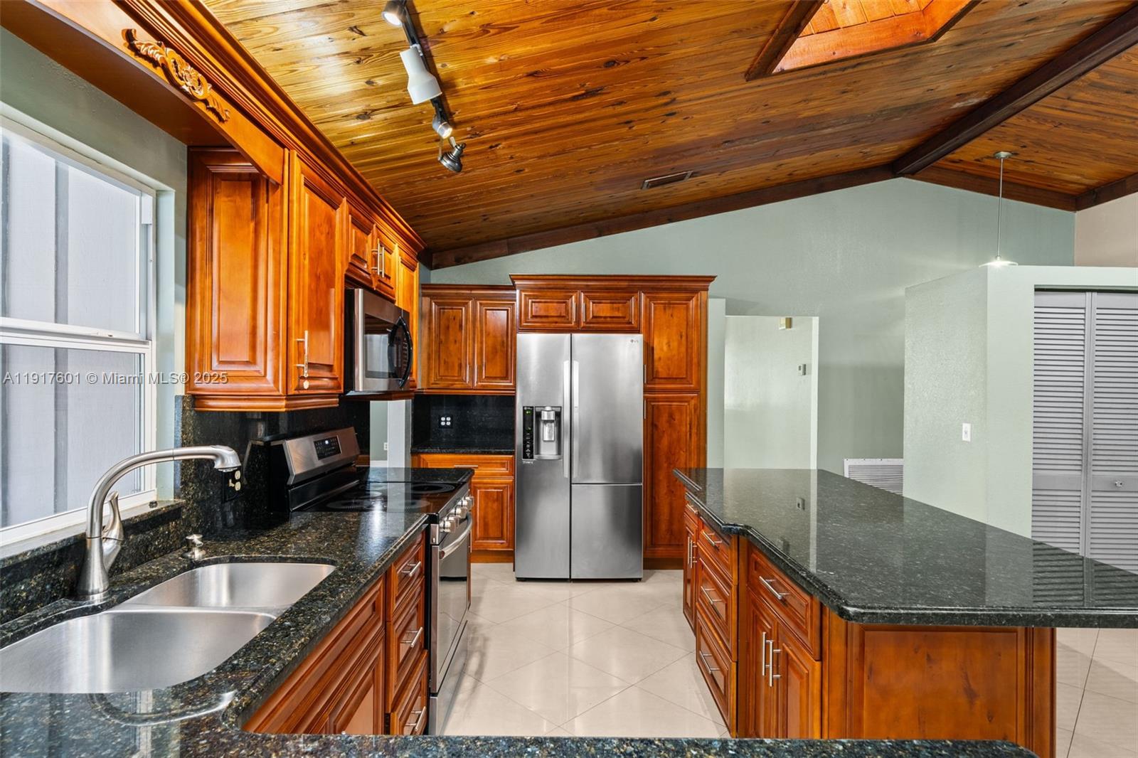 SELIGMAN-ARNEL ESTATES - Residential