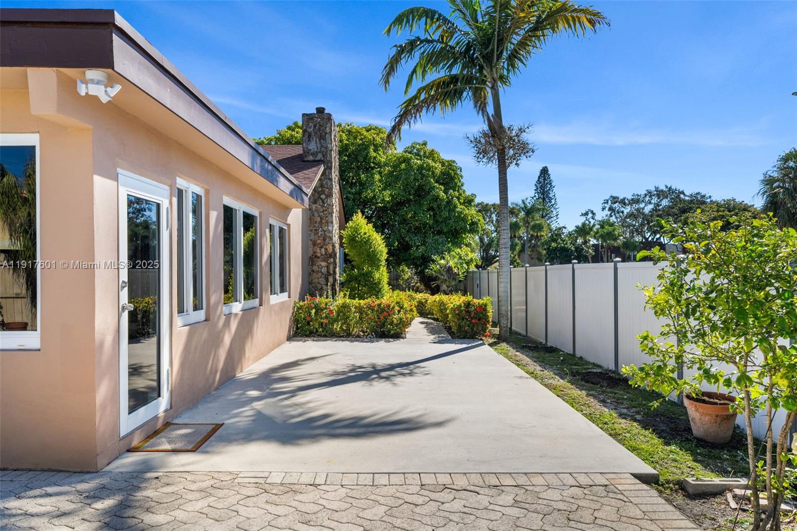 SELIGMAN-ARNEL ESTATES - Residential