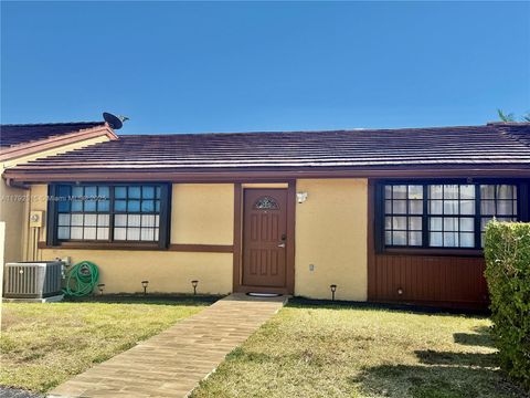 14712 SW 84th Ter Miami FL 33193