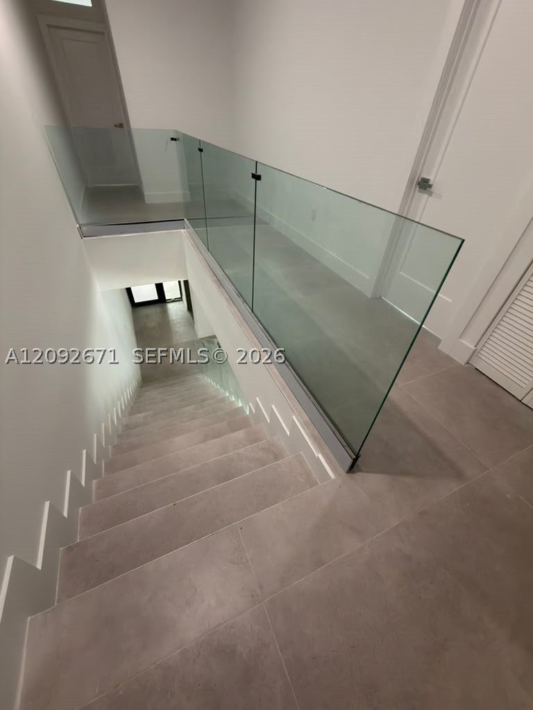 152 NW 33rd St