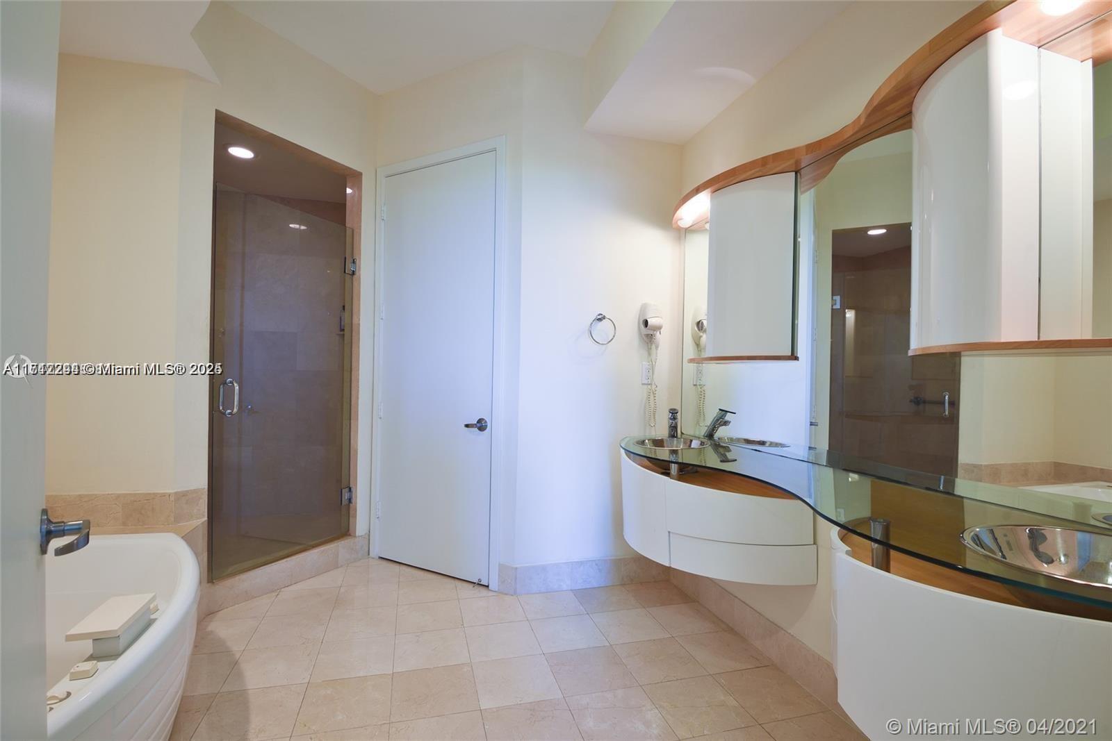 View photos, virtual tours, details... 18101 Collins Ave 606