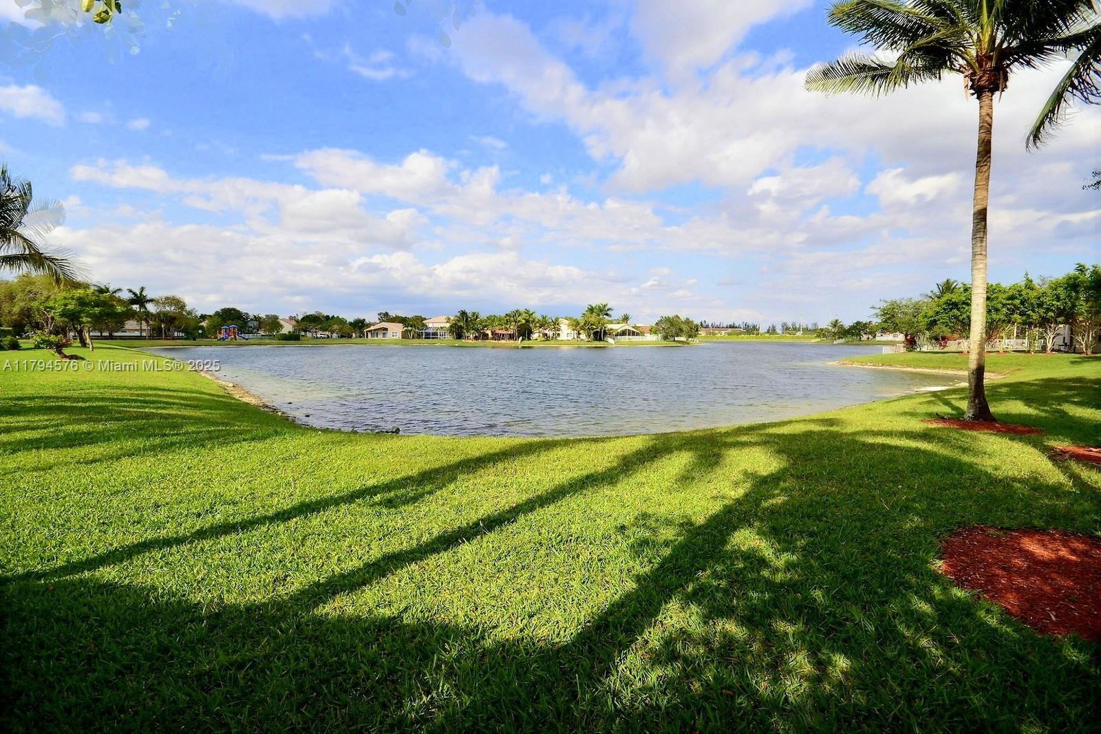 PEMBROKE FALLS - Residential
