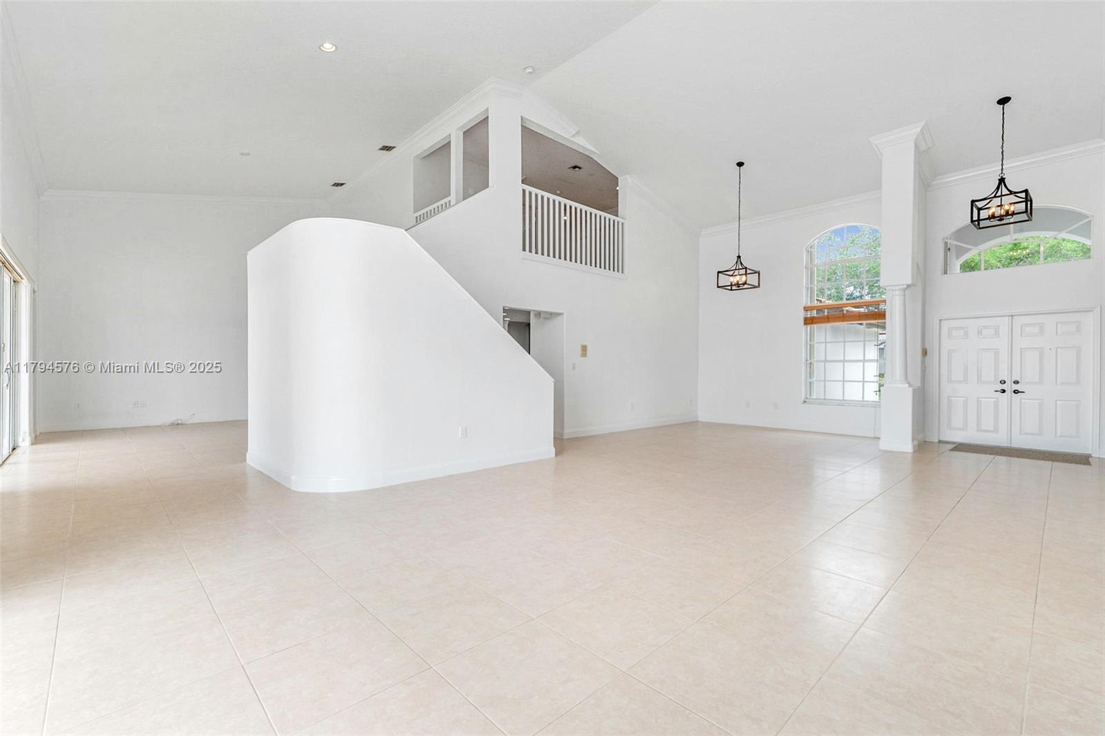 PEMBROKE FALLS - Residential