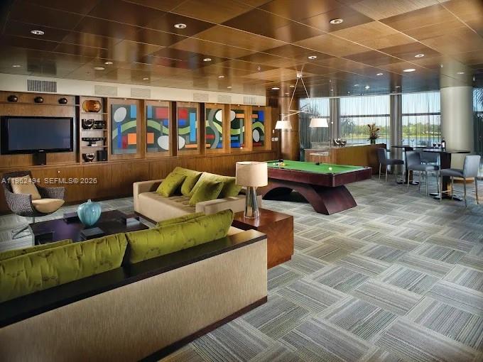 2641 N Flamingo Rd TH5N