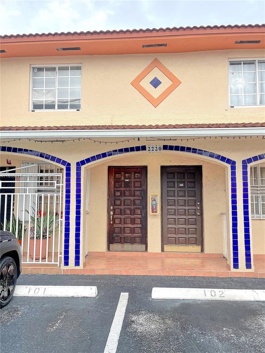 Spacious unit. Moving costs include; 1st month rent, last month rent, and 1 month security totalling in $ 6900.00 Pets allowed, however, call to confirm breed and count, some restrictions may apply. Pet fee $100.00 Non-refundable. Application fee $100.00 Non-refundable. Call agent to access lockbox code.