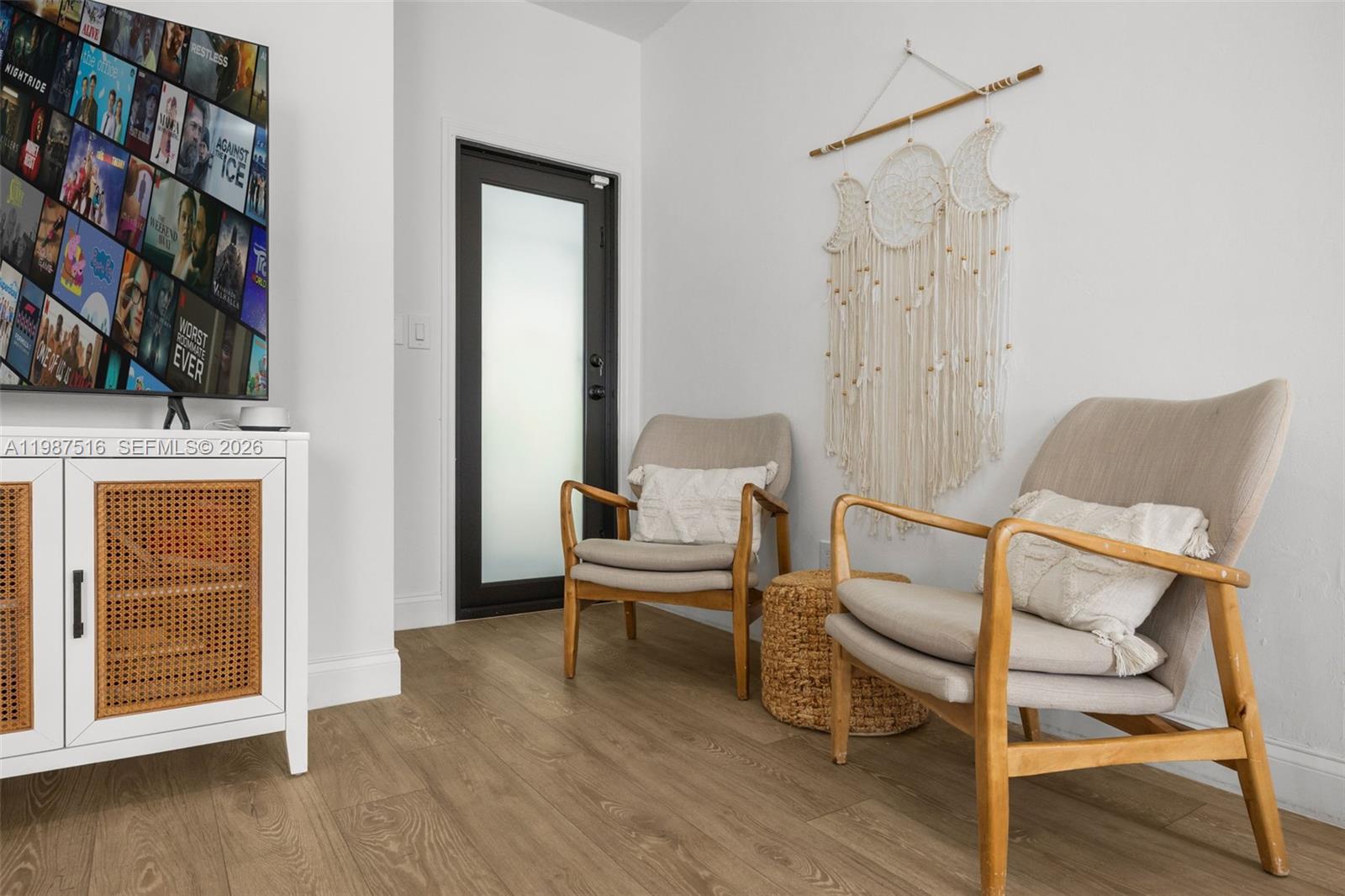 ROYAL PALM HARBOR REPLAT - Residential Lease