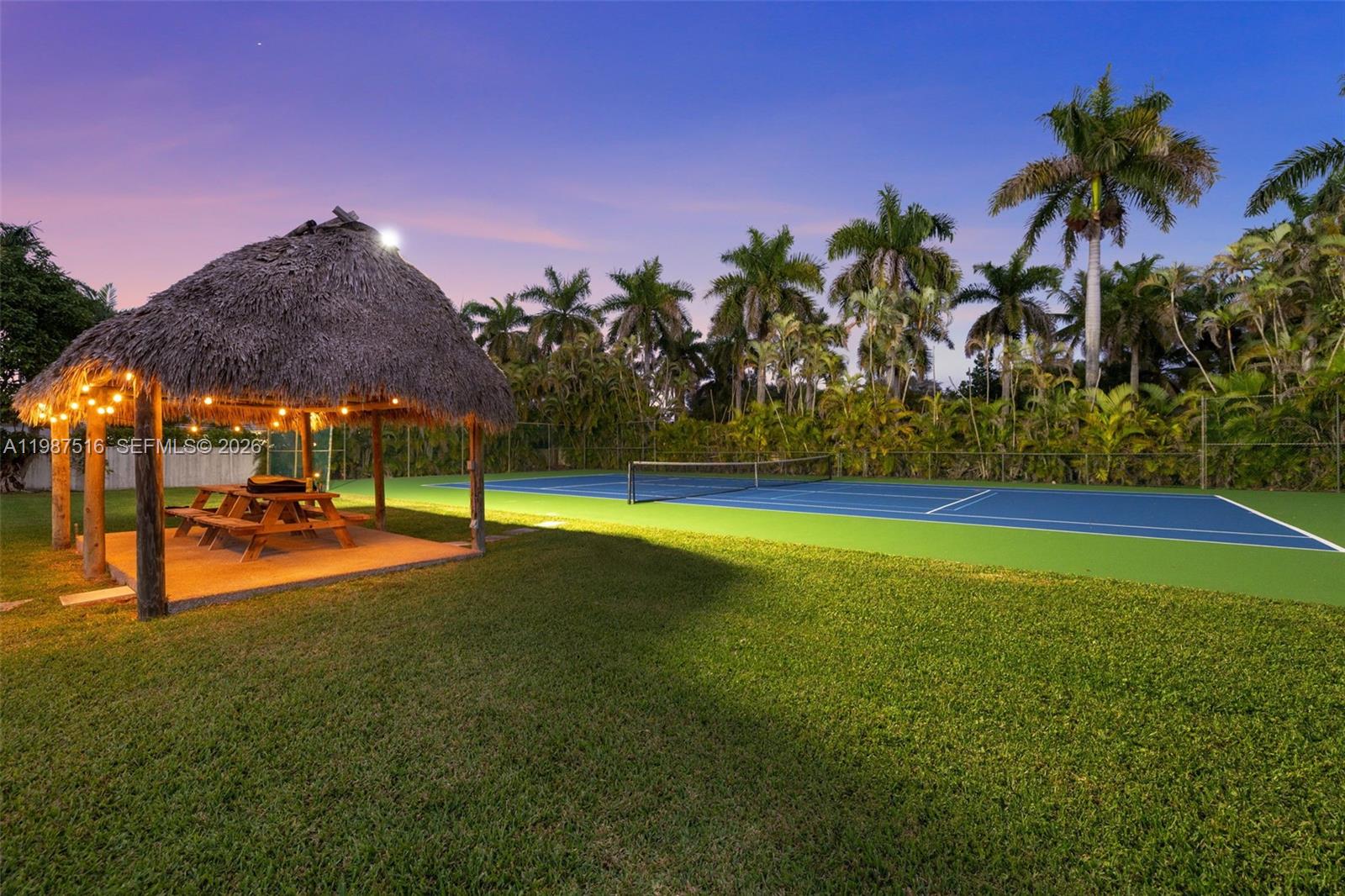 ROYAL PALM HARBOR REPLAT - Residential Lease