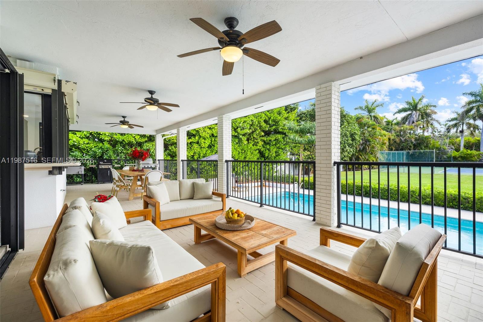 ROYAL PALM HARBOR REPLAT - Residential Lease