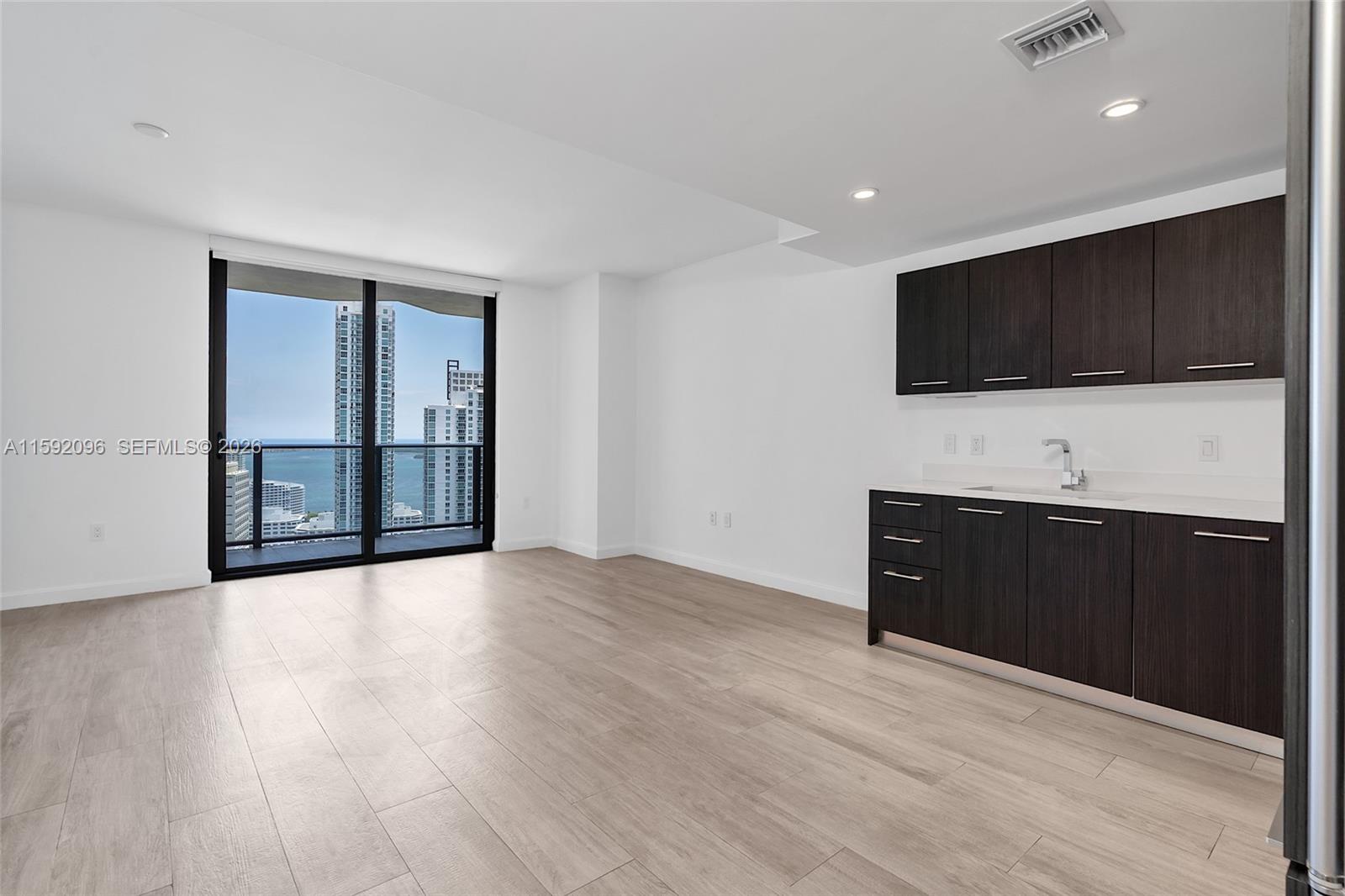 BRICKELL HEIGHTS EAST CON - Residential