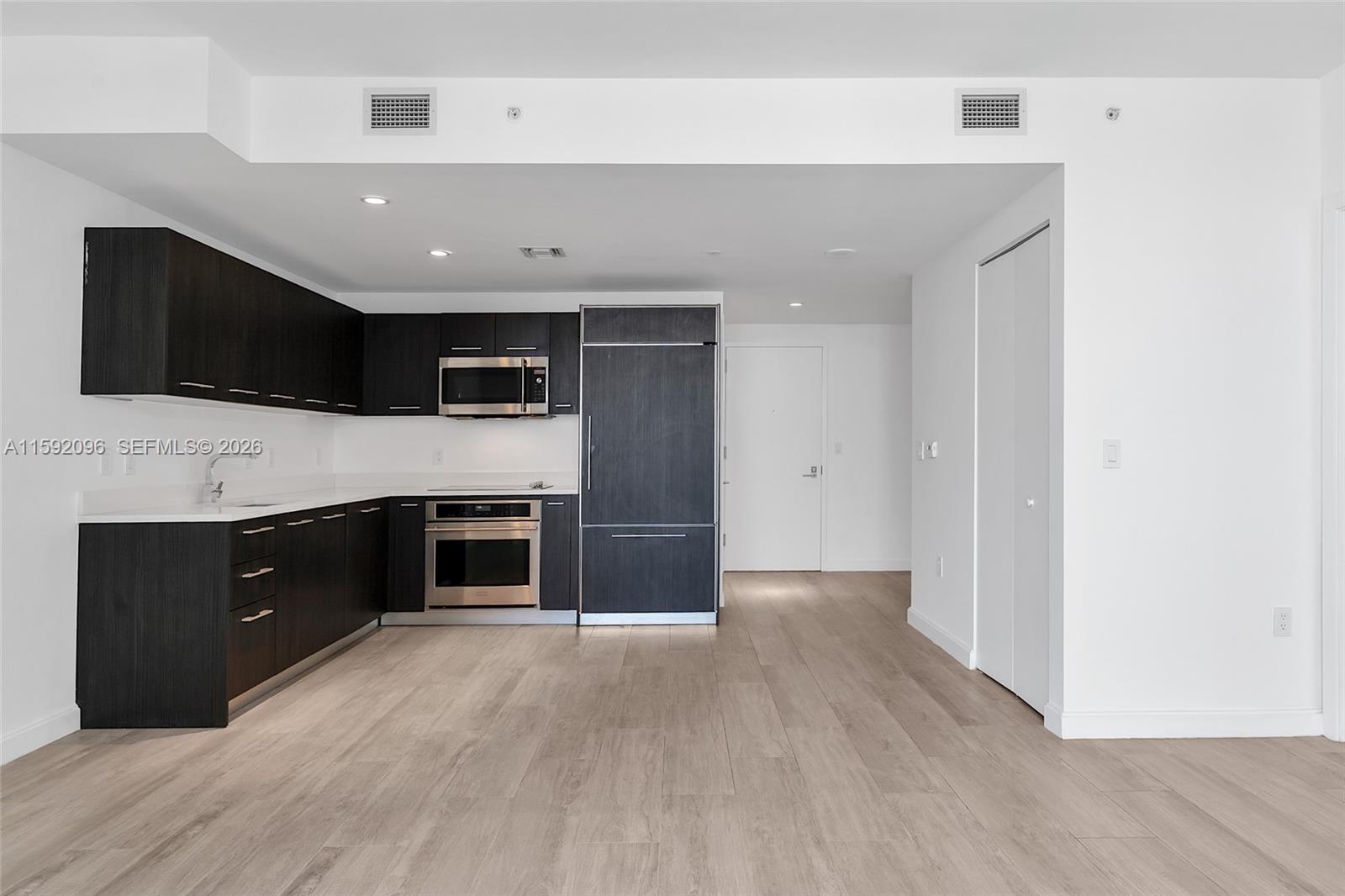 BRICKELL HEIGHTS EAST CON - Residential