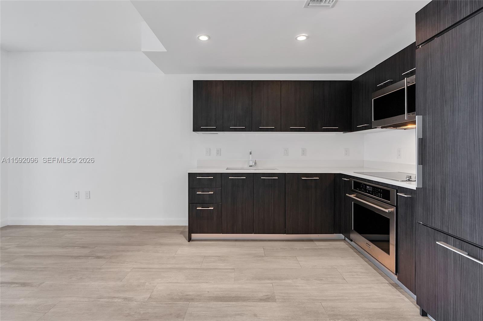 BRICKELL HEIGHTS EAST CON - Residential