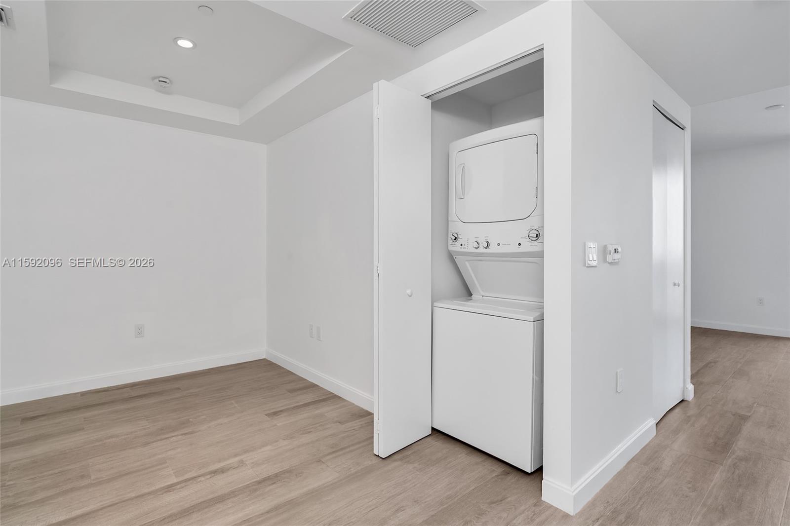 BRICKELL HEIGHTS EAST CON - Residential