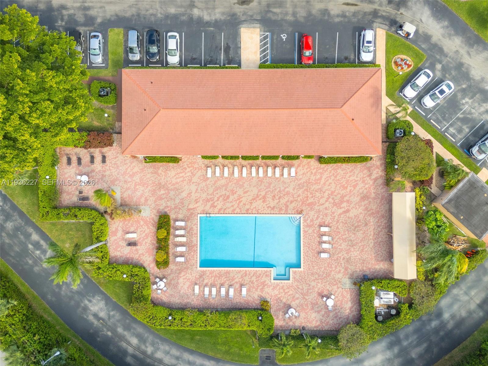 CORAL GATE VIII CONDO - Residential