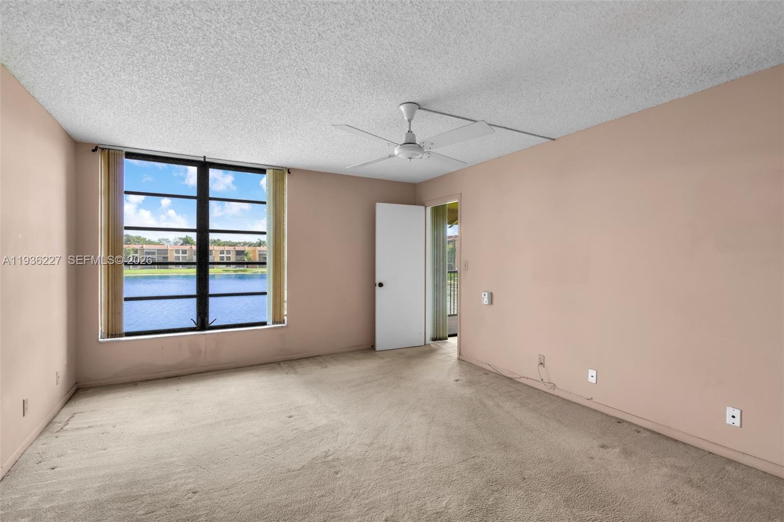 CORAL GATE VIII CONDO - Residential