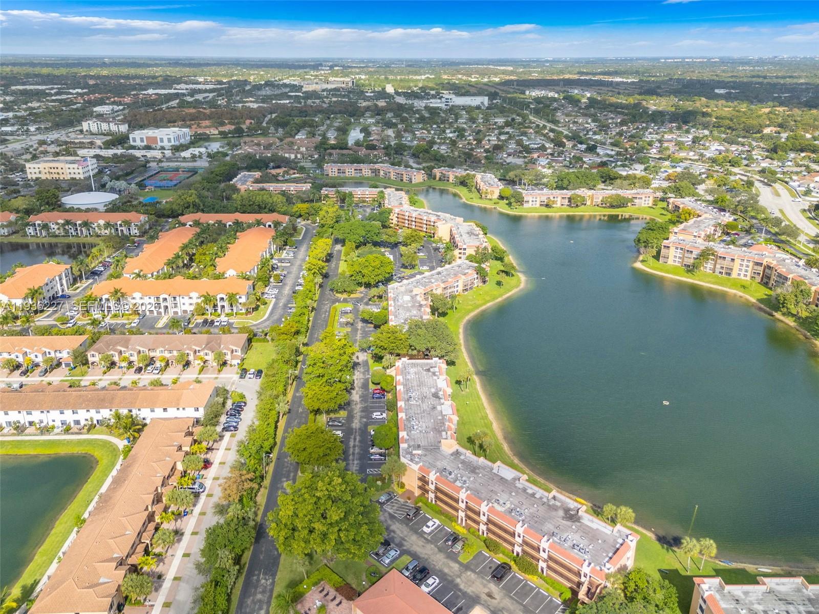 CORAL GATE VIII CONDO - Residential