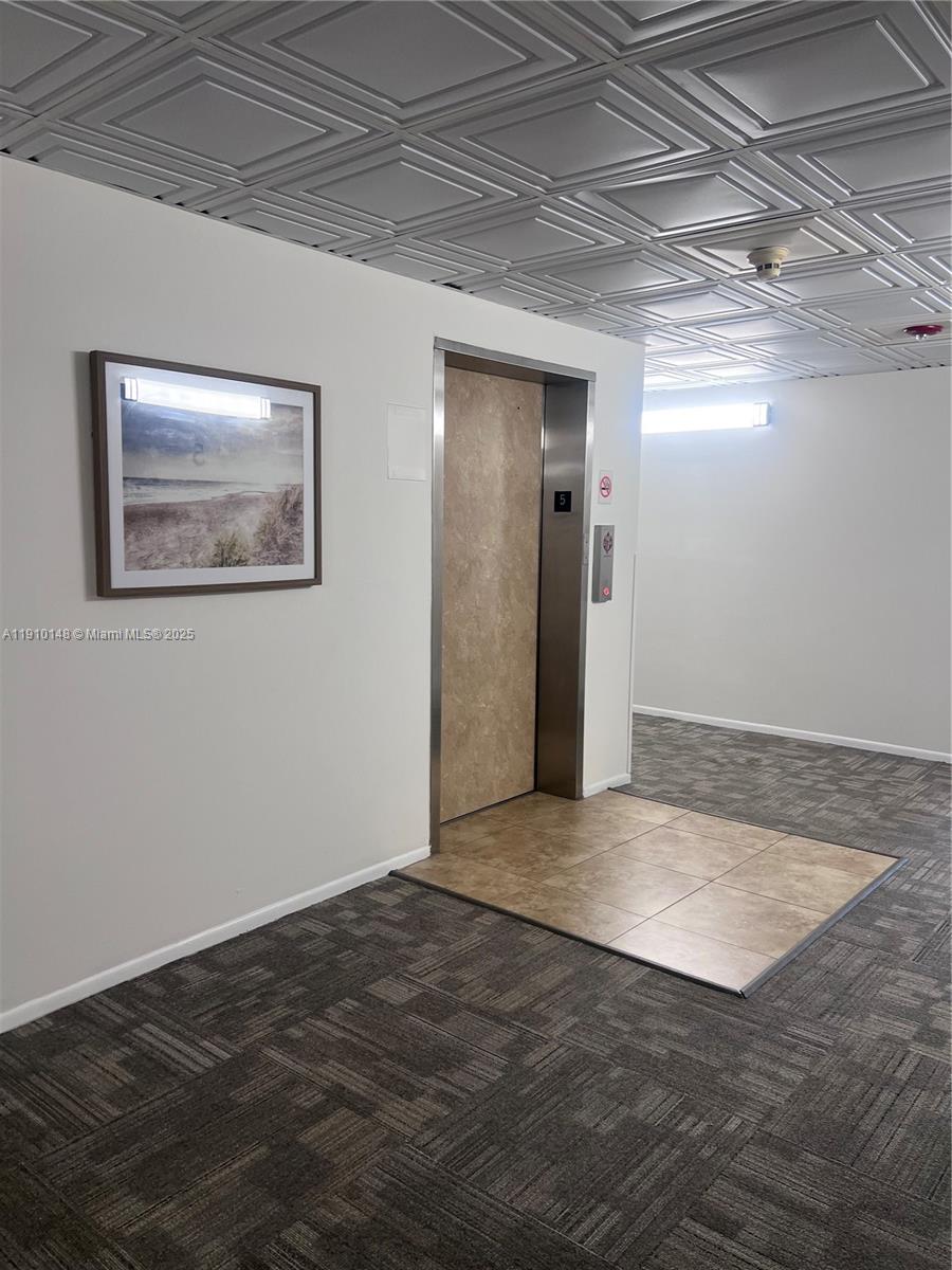 LADO DEL RIO CONDO - Residential Lease