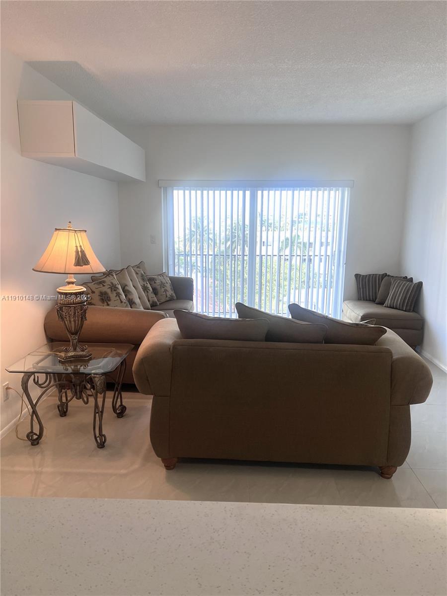LADO DEL RIO CONDO - Residential Lease
