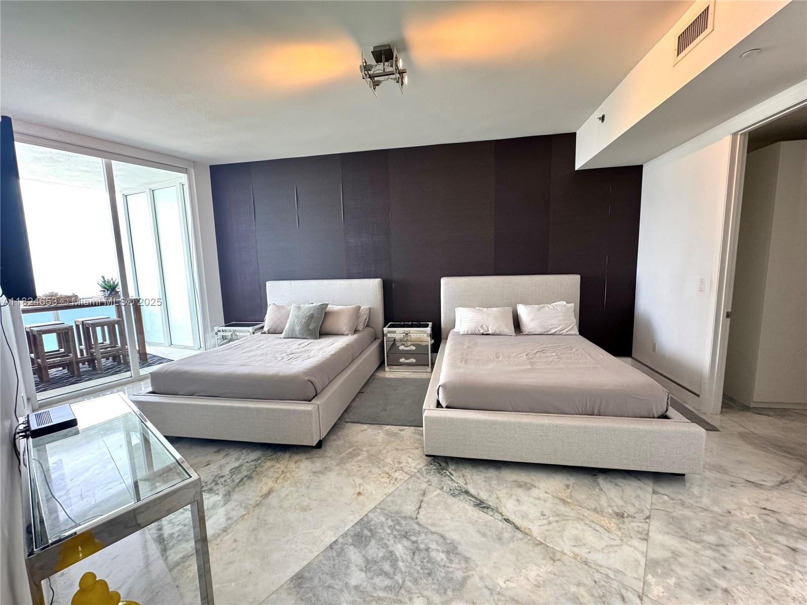 TDR TOWER I CONDO - Residential Lease