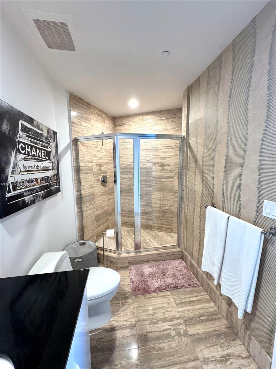 TDR TOWER I CONDO - Residential Lease