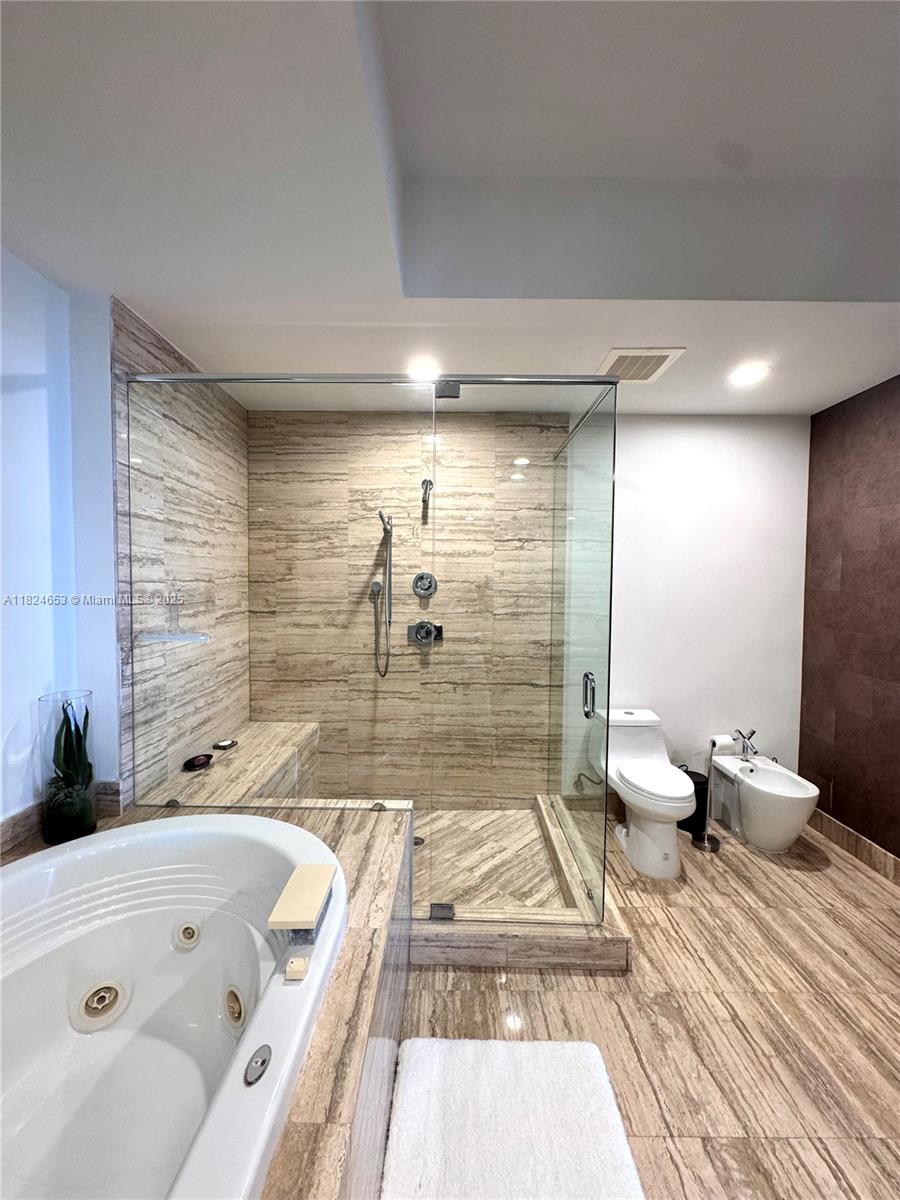 TDR TOWER I CONDO - Residential Lease