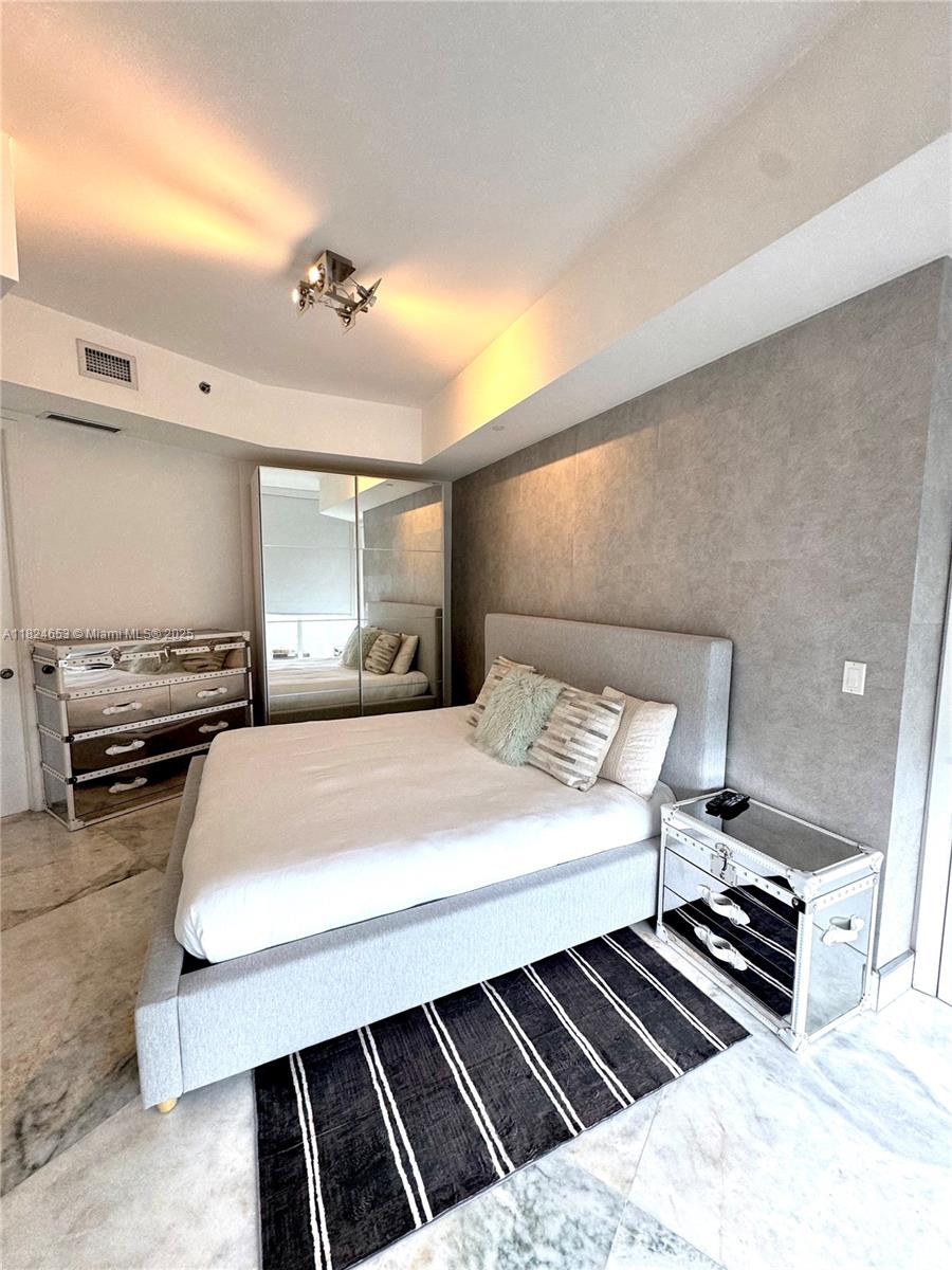 TDR TOWER I CONDO - Residential Lease