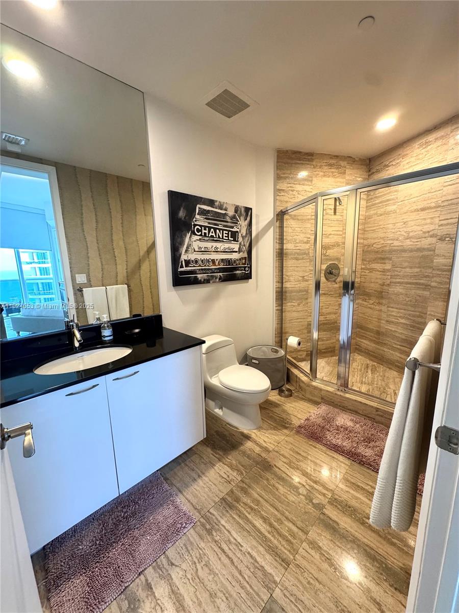 TDR TOWER I CONDO - Residential Lease