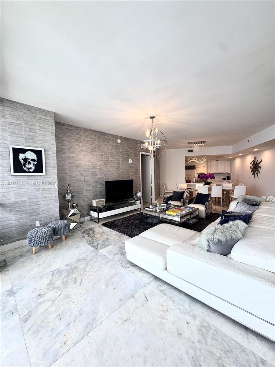 TDR TOWER I CONDO - Residential Lease