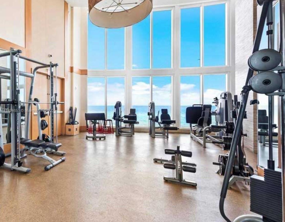 TDR TOWER I CONDO - Residential Lease