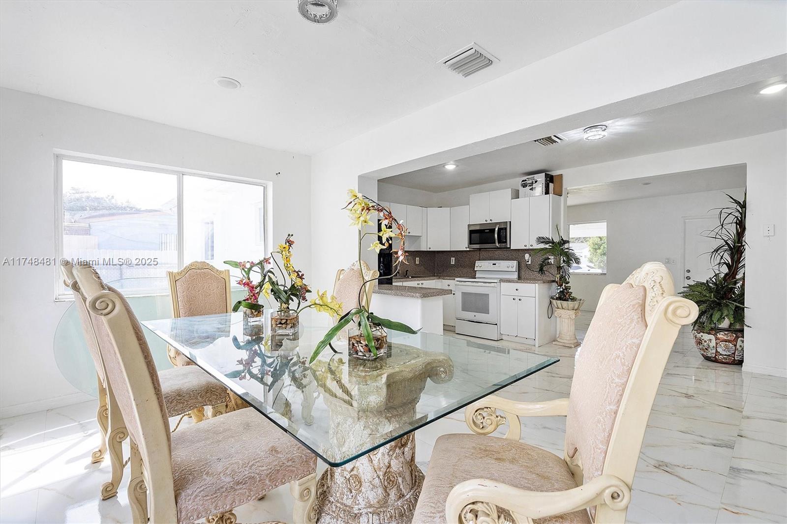 MIRAMAR PARK - Residential