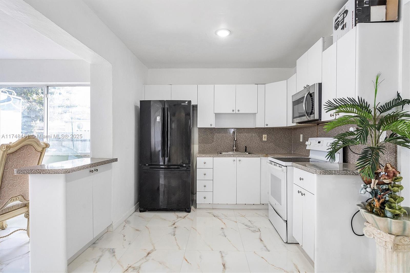 MIRAMAR PARK - Residential
