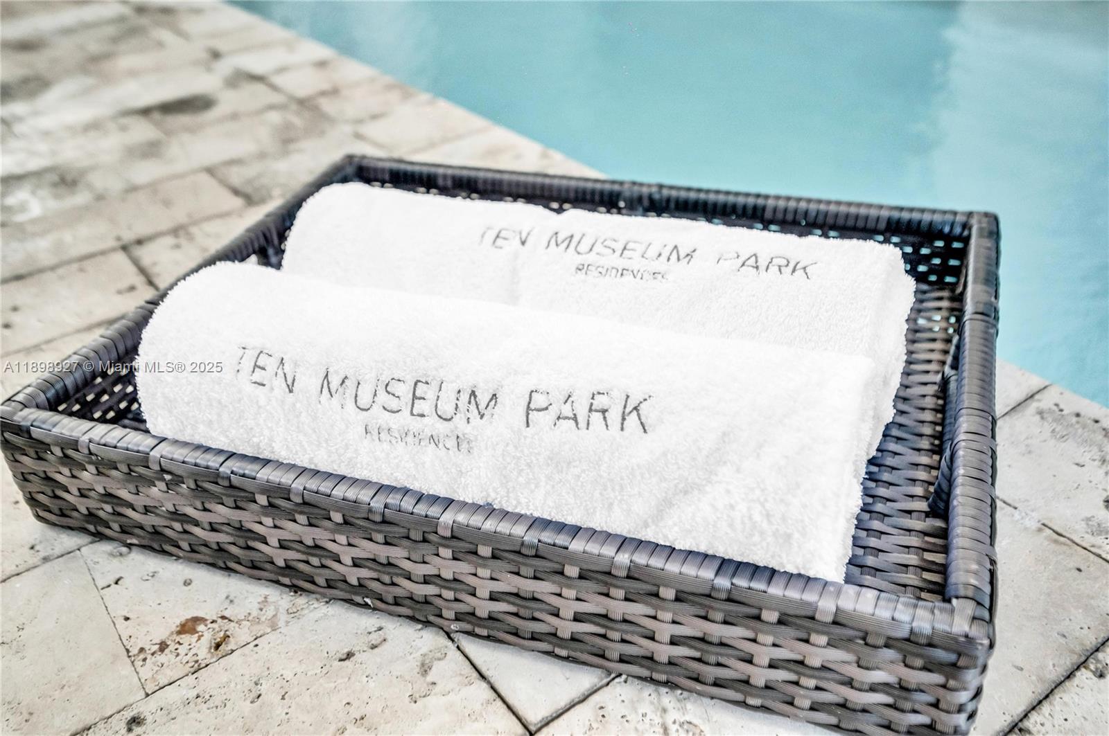 TEN MUSEUM PK RESIDENTIAL - Residential