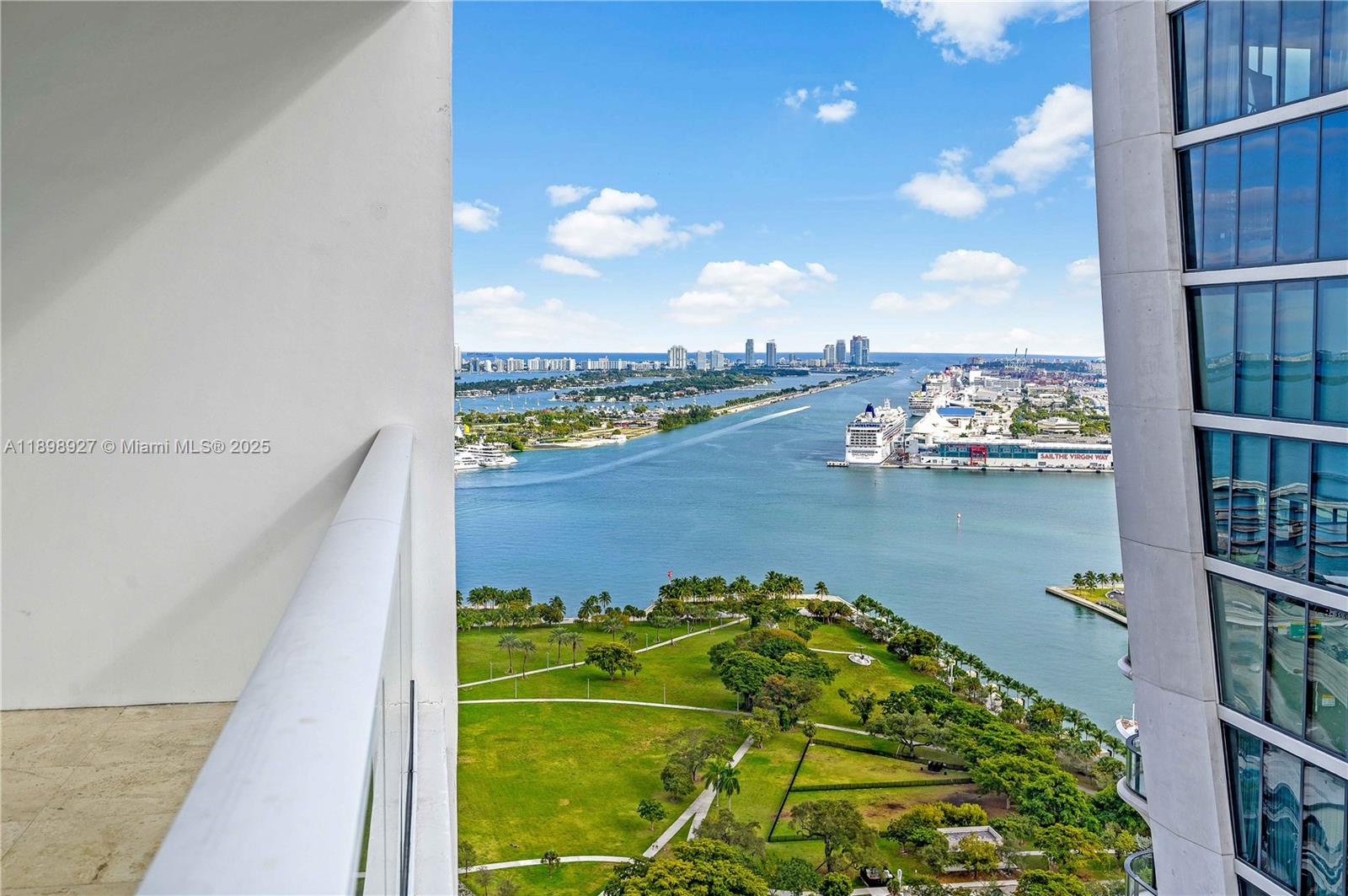 TEN MUSEUM PK RESIDENTIAL - Residential