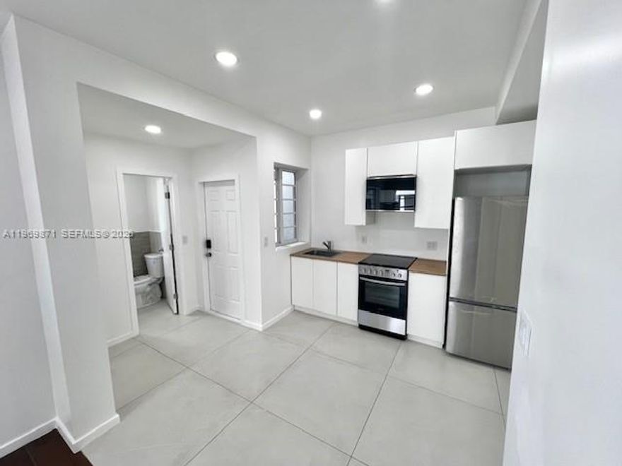 Available in March 2026. Unfurnished Corner 2BR/1.5Bath in the heart of South Beach. Only 10 Minutes walk to the beach. Unit is newly renovated and comes with standard appliances including Washer and Dryer, Over the range microwave, electric range and Refrigerator. Impact windows throughout.