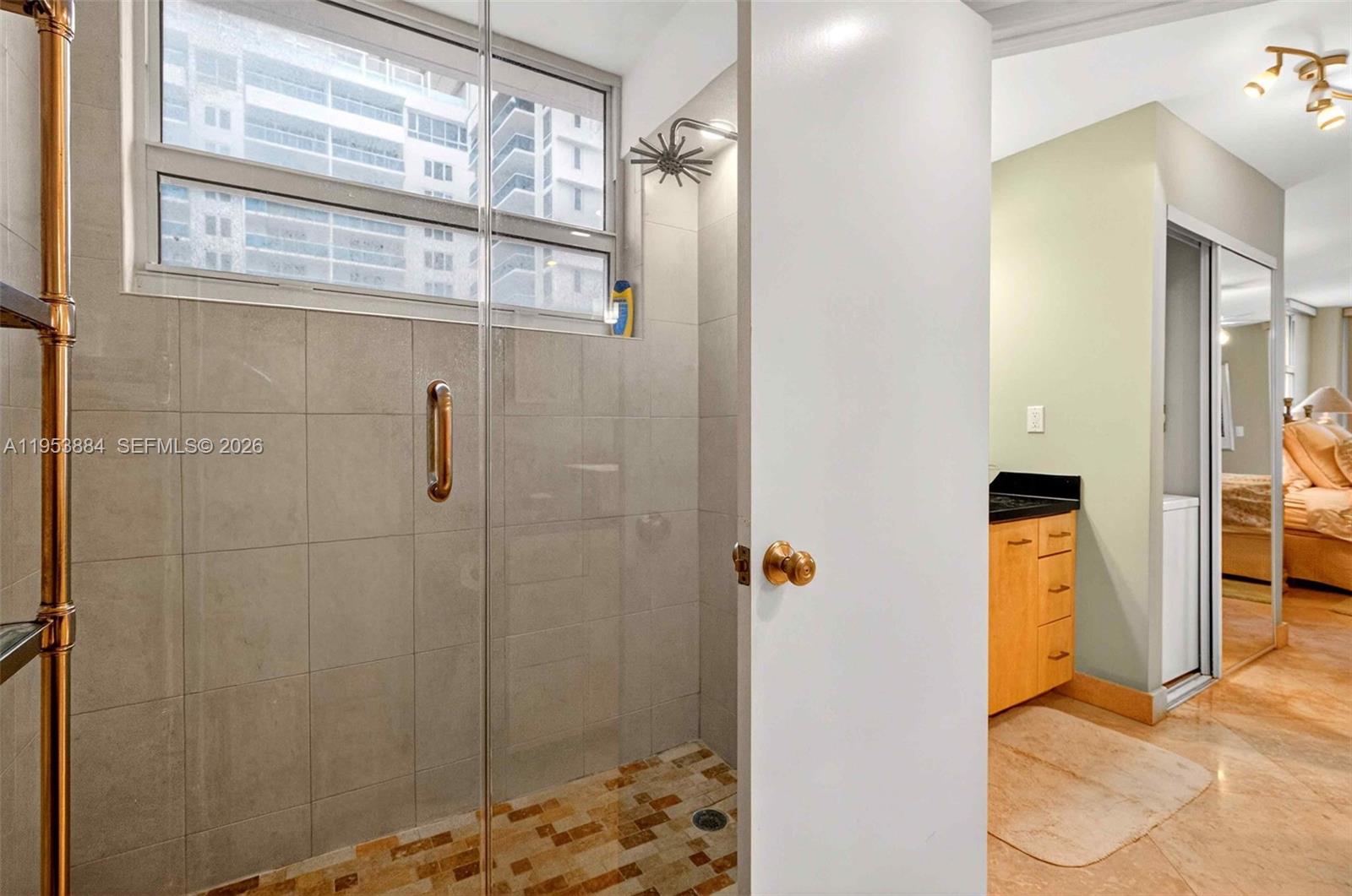 THE RIVIERA CONDO - Residential Lease