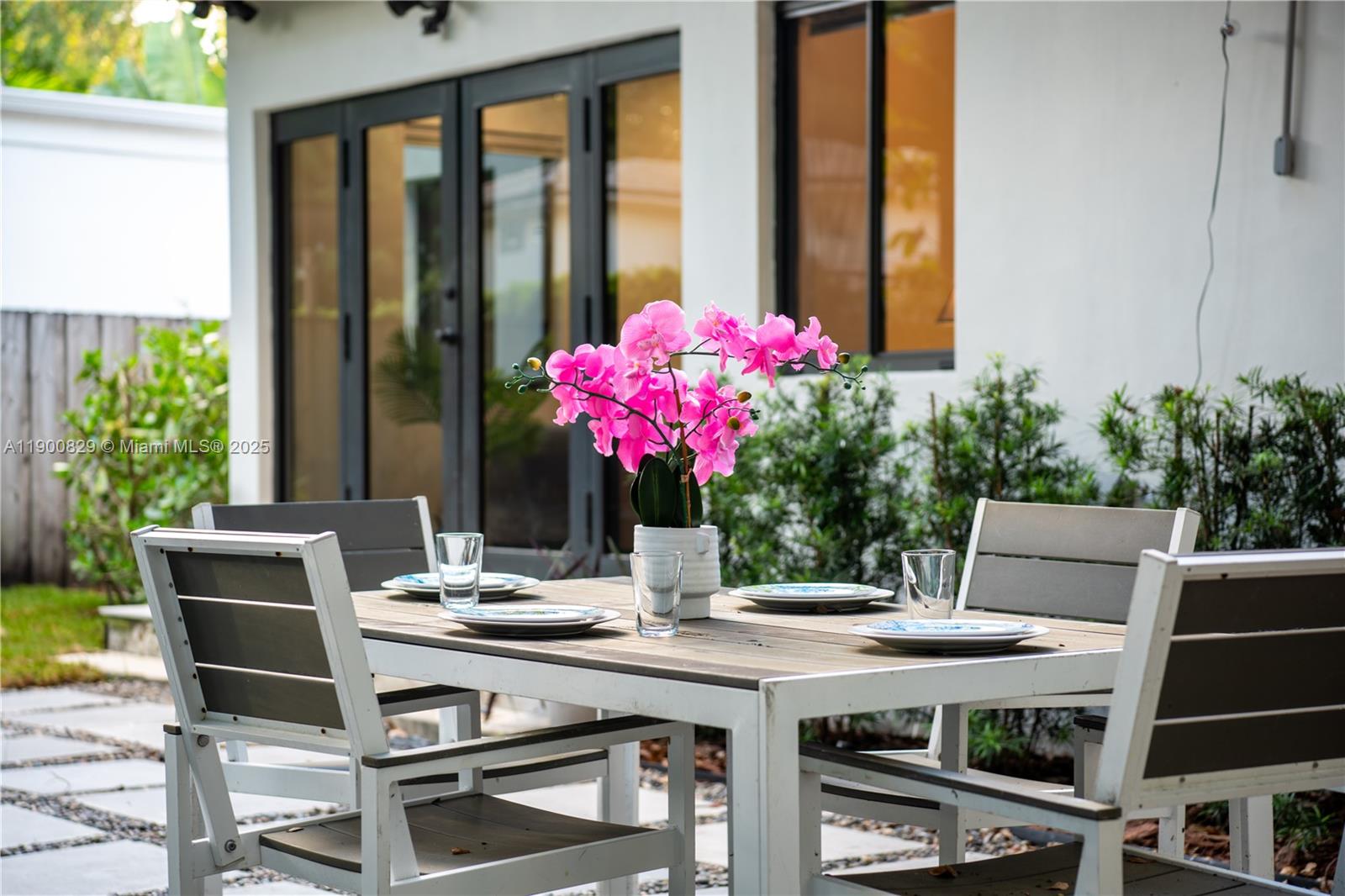 SHERWOOD FOREST - Residential